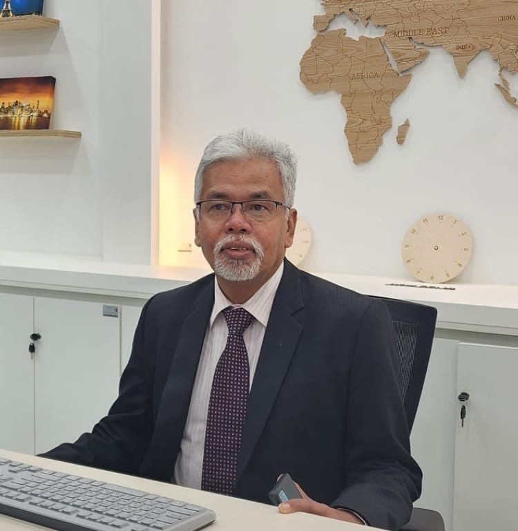 Prof. Dr. Nagarajah Lee